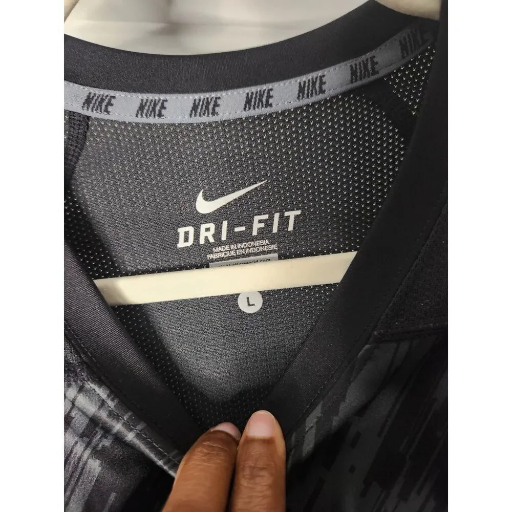Nike Men’s Dri-Fit Training Tee – Size Large